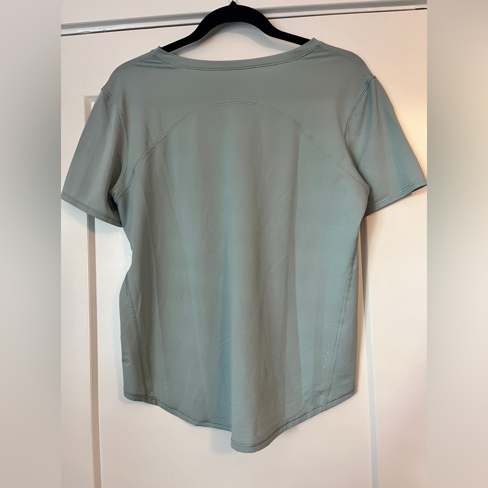 Lululemon Top, size 10? - Picture 2 of 5